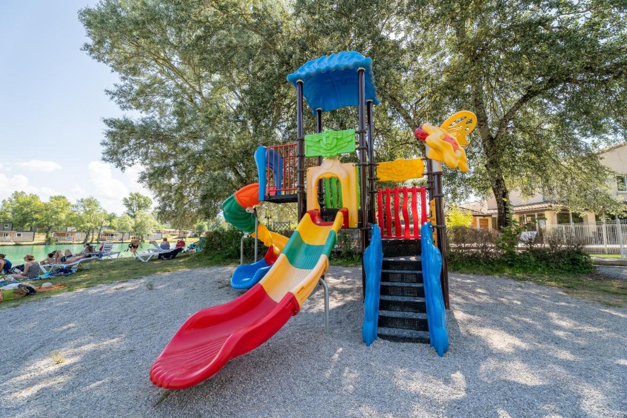 ホテル Camping Le Lac Bleu Châtillon-en-Diois エクステリア 写真