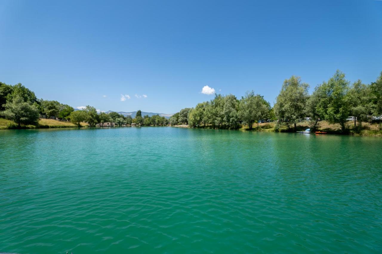 ホテル Camping Le Lac Bleu Châtillon-en-Diois エクステリア 写真