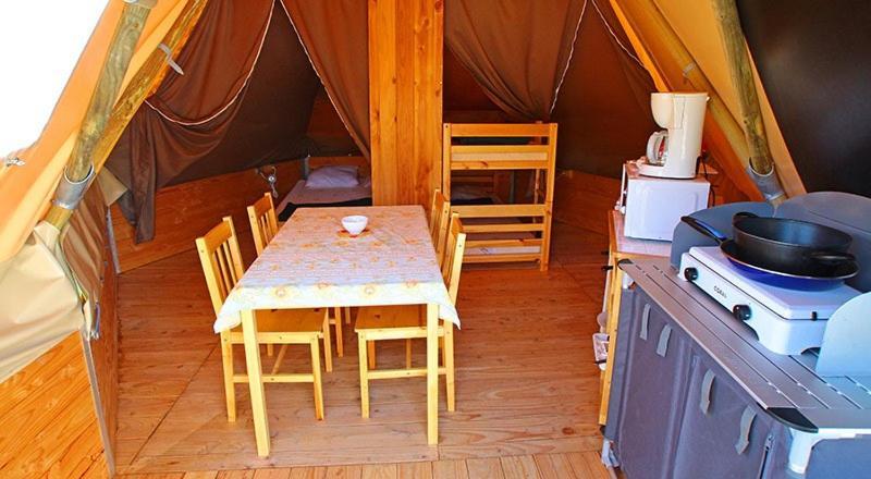 ホテル Camping Le Lac Bleu Châtillon-en-Diois エクステリア 写真